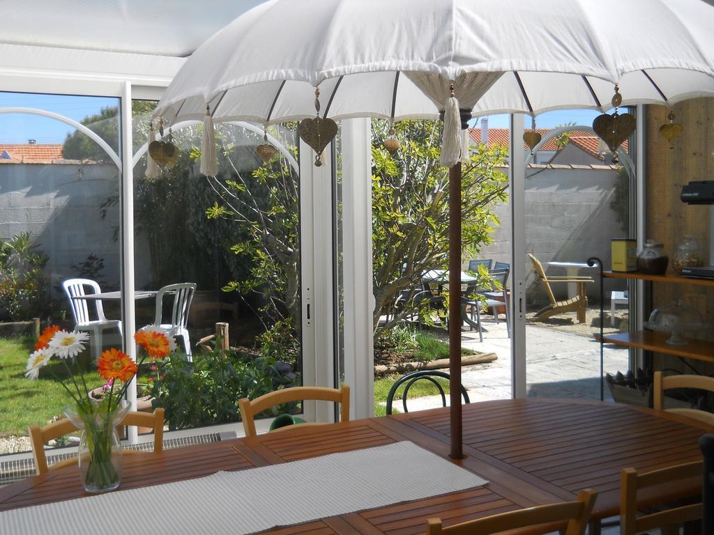 La Villa Vert Marine ชาแตเลยง-ปลาจ ภายนอก รูปภาพ