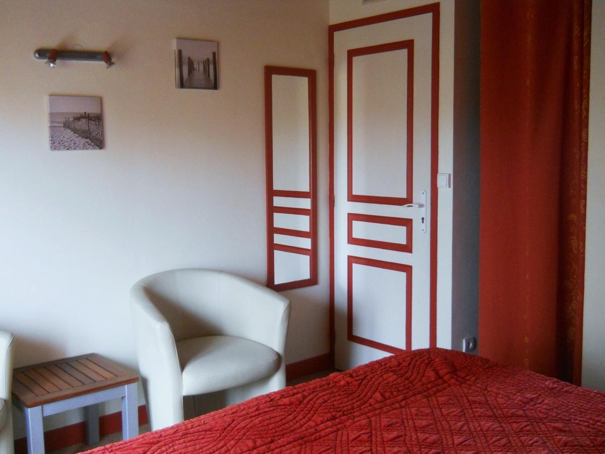 La Villa Vert Marine ชาแตเลยง-ปลาจ ภายนอก รูปภาพ