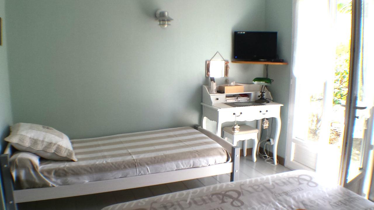 La Villa Vert Marine ชาแตเลยง-ปลาจ ภายนอก รูปภาพ